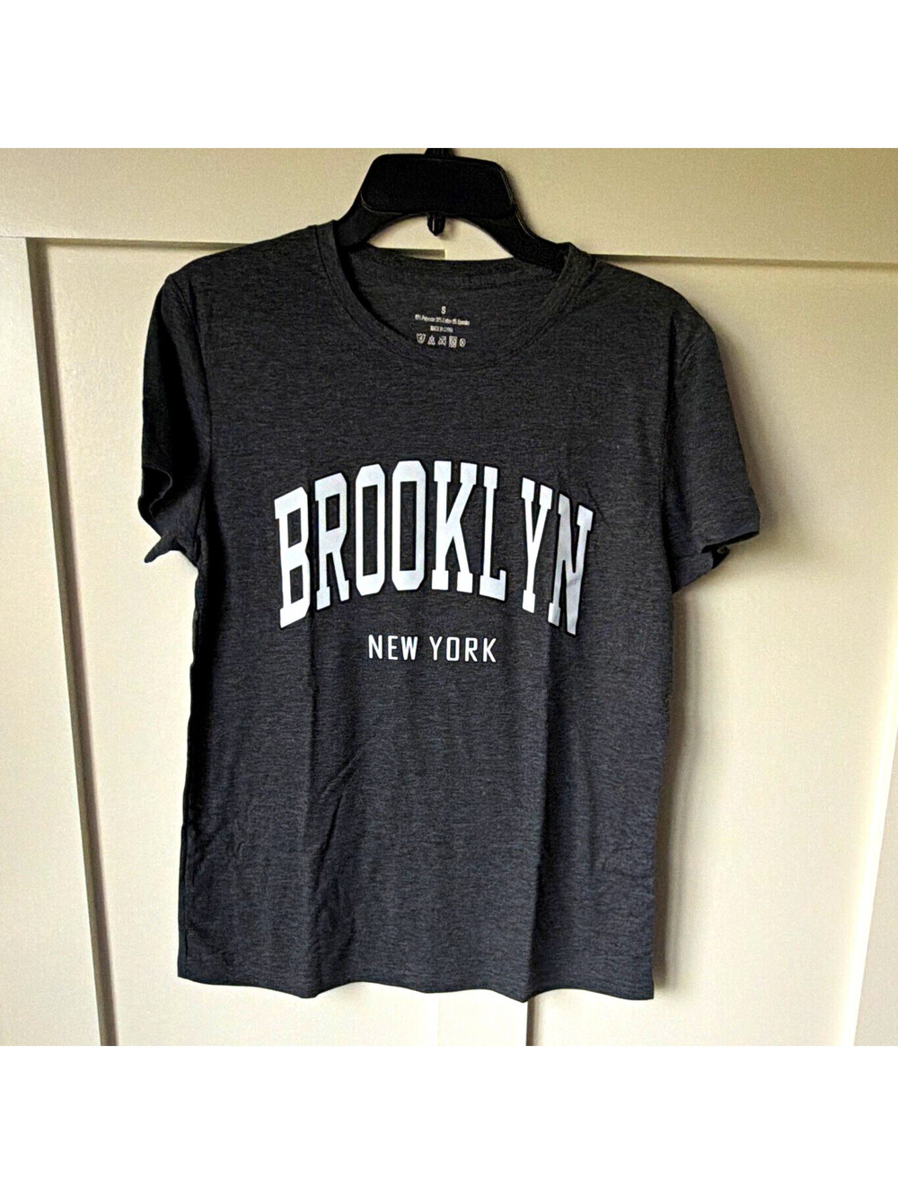 Gray Brooklyn New York Graphic T-Shirt Size Small